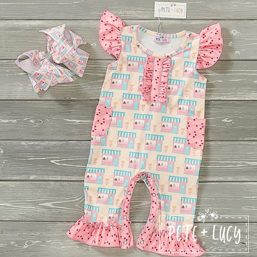 Fun at the bakery 🧁 Pete and Lucy romper size 6-9 months